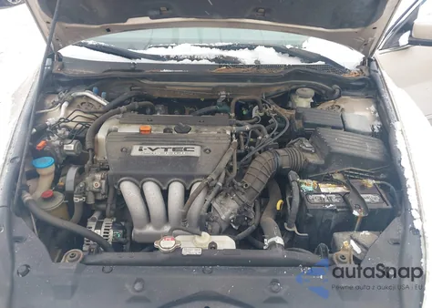 2005 Honda Accord 2.4 Lx from USA, damaged, VIN 1HGCM56455A087597